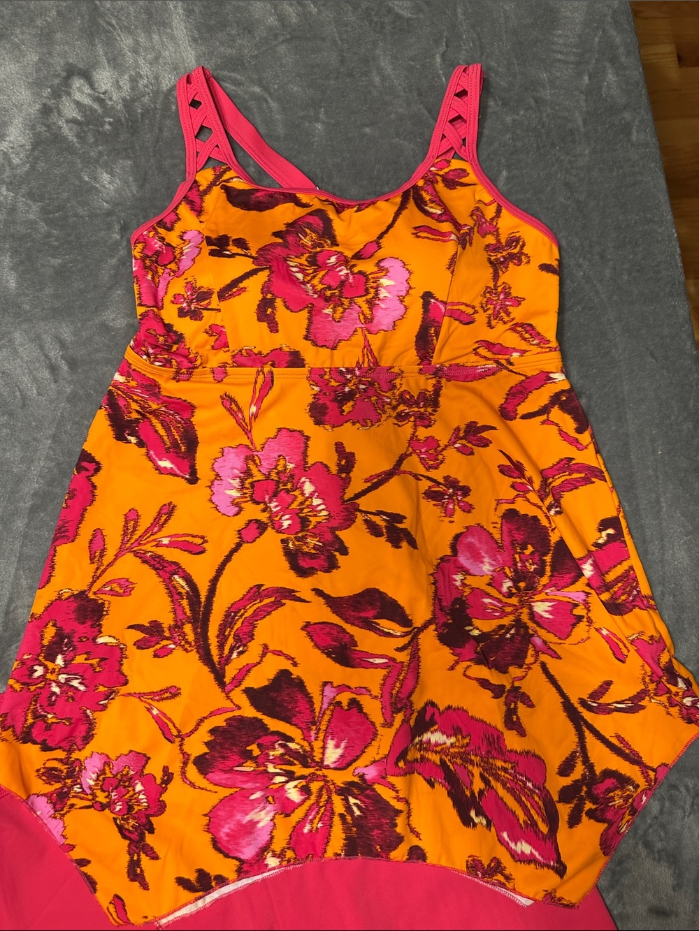 NWOT D & Co BEACH Bright Floral Shark HemTankini w/Pink Swim Shorts Sz 10 - Picture 2 of 16